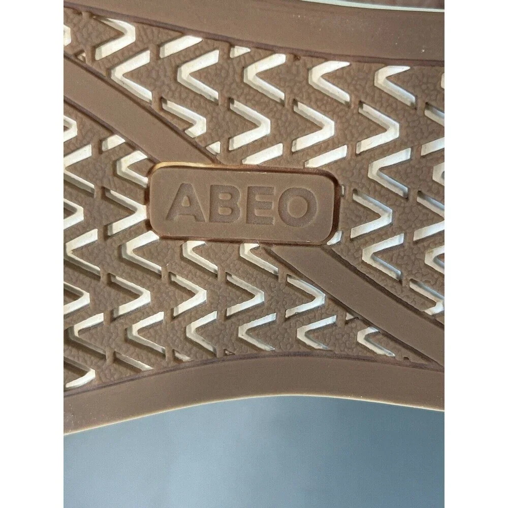 Abeo step out